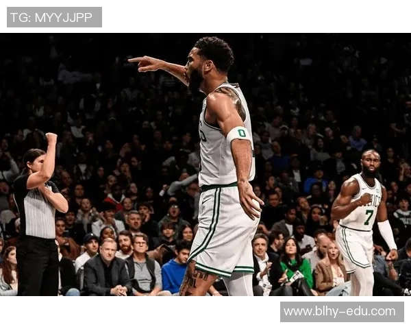 凯尔特人后场核心进攻效率低迷:投篮命中率下滑,关键球表现挣扎,战术调整成破局关键 凯尔特人后场核心进攻效率低迷:投篮命中率下滑,关键球表现挣扎,战术调整成破局关键